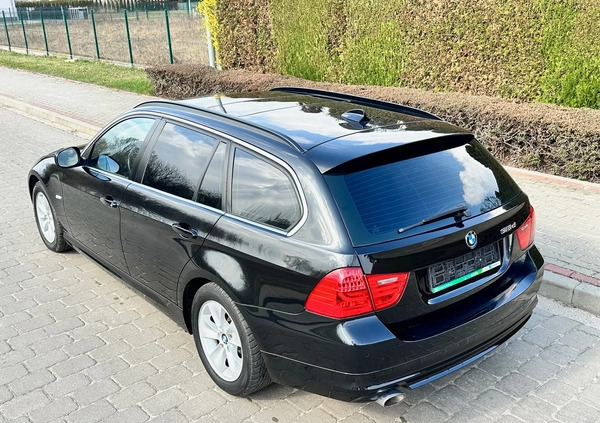 BMW Seria 3 cena 22900 przebieg: 298000, rok produkcji 2011 z Lwówek małe 436